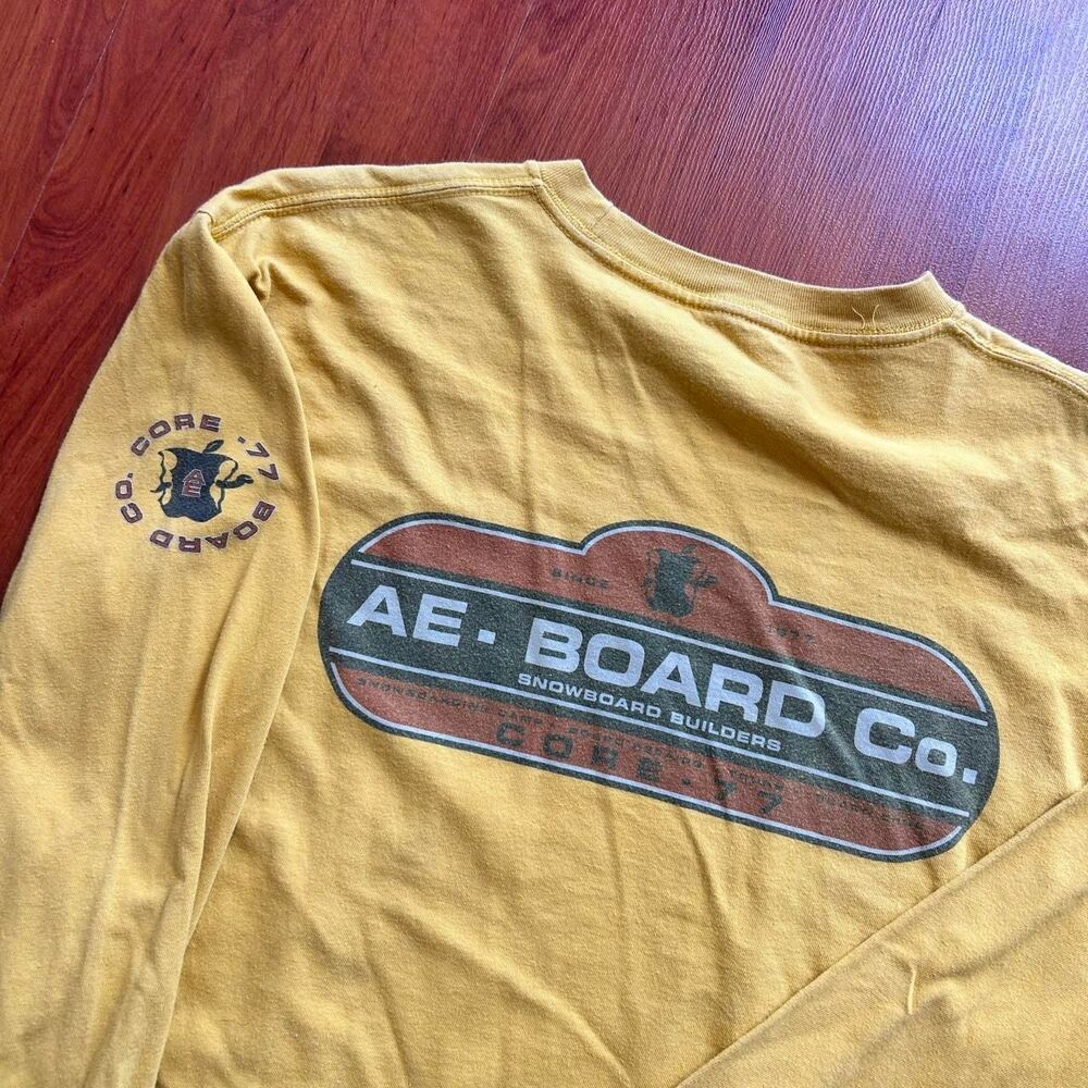 American Eagle board co vtg 00s snowboarding y2k arm hit long sleeve shirt